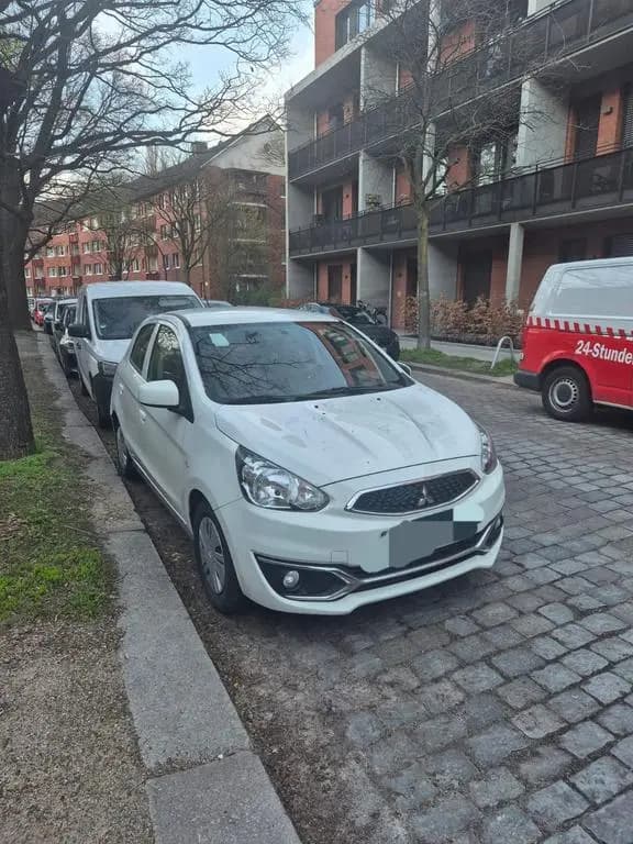 Main__Slider__Photo:Mitsubishi Space Star 1.0 - Basis mit Klimaanlage 02/2018-0