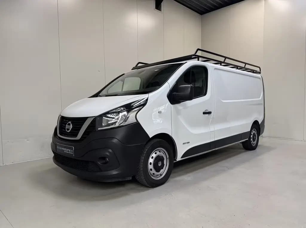 Main__Slider__Photo:Nissan NV300 2.0d Autom. Lichte Vracht - 3pl - Airco - 04/2020-0
