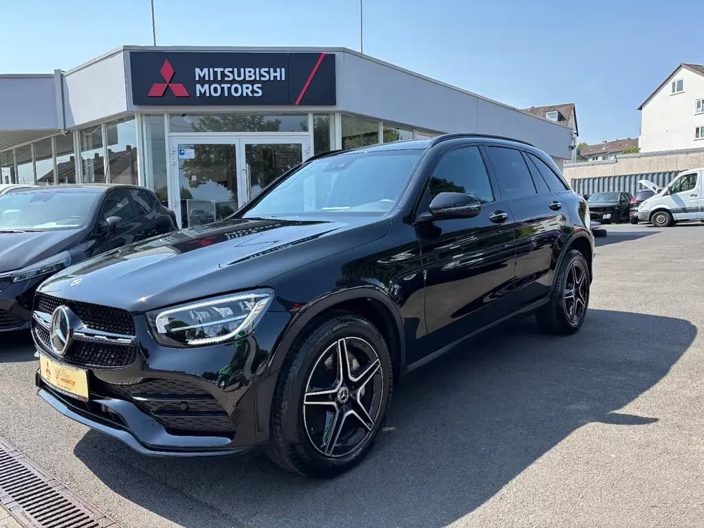 Main__Slider__Photo:Mercedes-Benz GLC-Class GLC -Klasse GLC 220 d 4Matic AMG-Line 08/2022-0