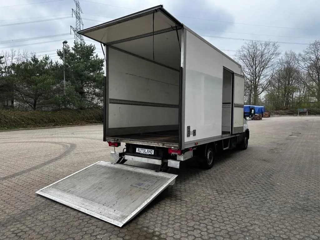 Main__Slider__Photo:Iveco Daily 35S14 2.3D*Koffer*el.hydr.Ladebordwand* 05/2021-0