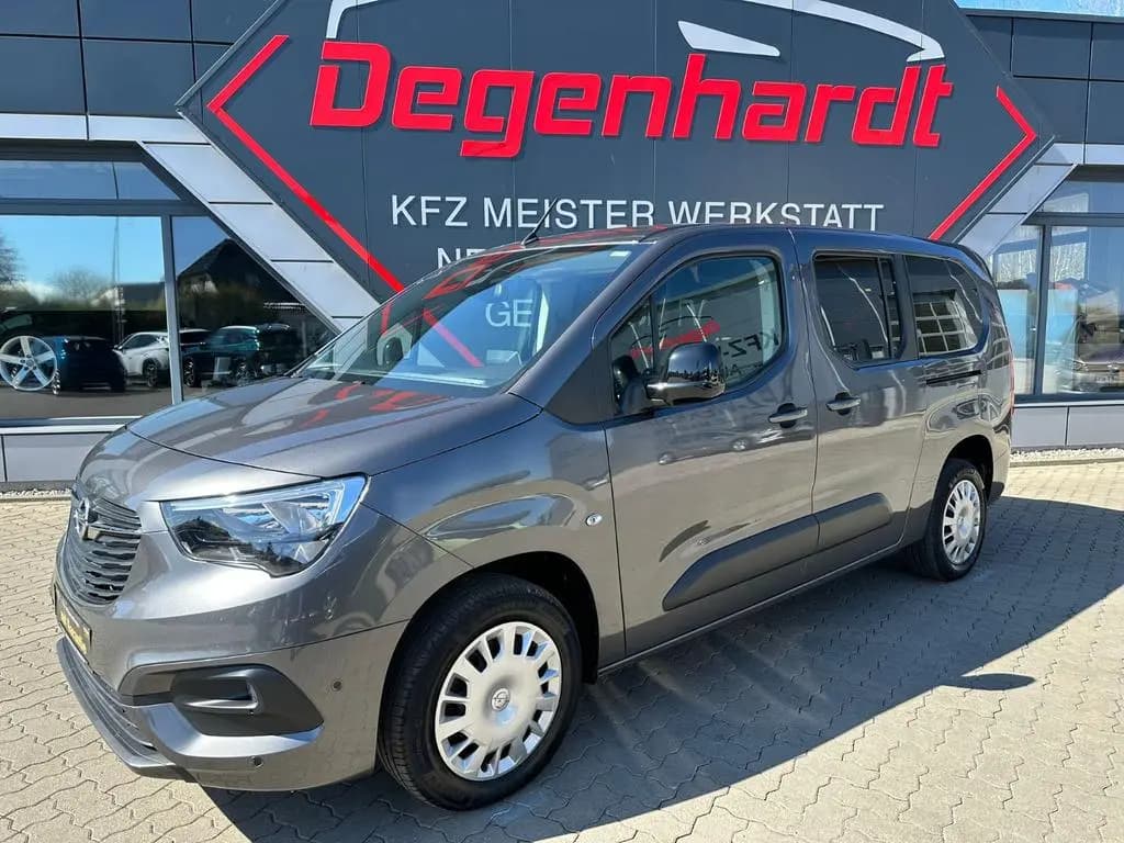 Main__Slider__Photo:Opel Combo Life E Elegance 7 Sitzer AHK 01/2023-0