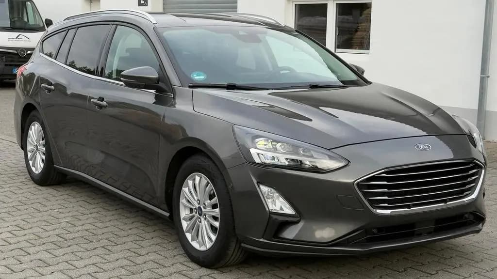Main__Slider__Photo:Ford Focus Navi,LED,Kamera,Keyles,PTS,ACC,Anhänger, 06/2020-0