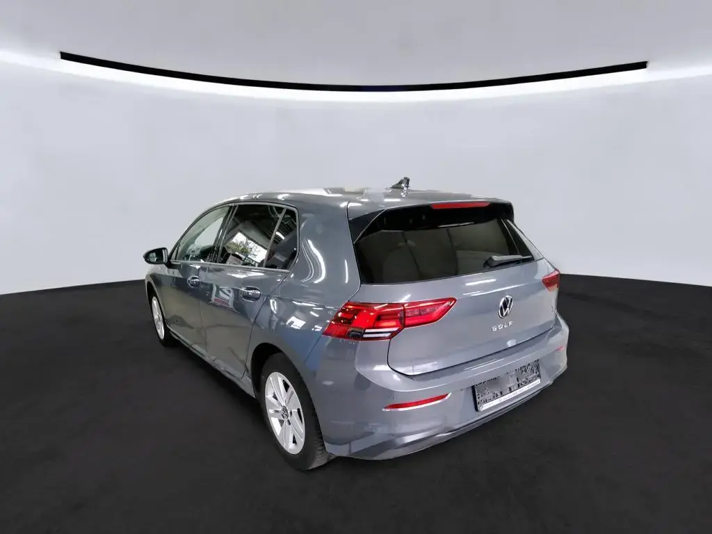 Main__Slider__Photo:Volkswagen Golf VIII Life 1.5TSI+96kW+SHZ+ALU 03/2023-1