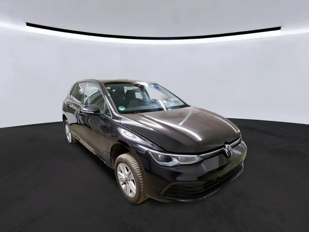 Main__Slider__Photo:Volkswagen Golf VIII Lim. Life 1.5TSI+96kW+Kamera 02/2023-0