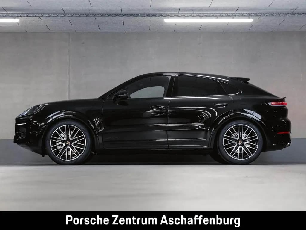 Main__Slider__Photo:Porsche Cayenne GTS Coupé Sport Design Paket null-0