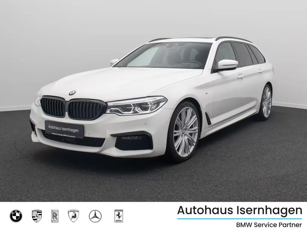 Main__Slider__Photo:BMW 5 Series 530d M Sport 360°Komfort Panorama HUD DAB 20Zoll 12/2019-0