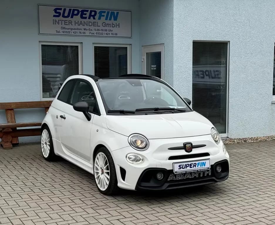 Main__Slider__Photo:Abarth 595C 1.4 T-Jet 16V 595C Turismo LEDER LED NAVI 06/2024-0