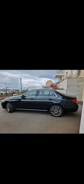 Main__Slider__Photo:Mercedes-Benz E-Class 400 4MATIC AVANTGARDE Autom. AVANTGARDE 08/2017-1