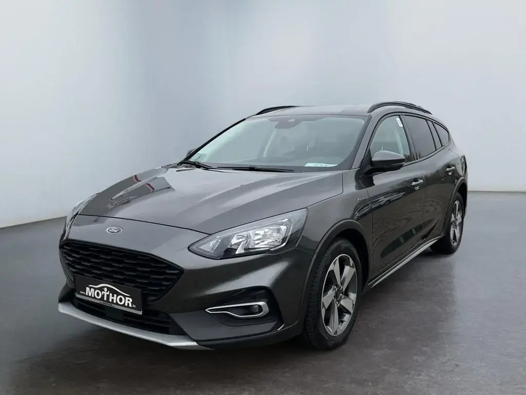 Main__Slider__Photo:Ford Focus Turnier Active 1.5 EcoBlue Winter Paket 07/2021-1