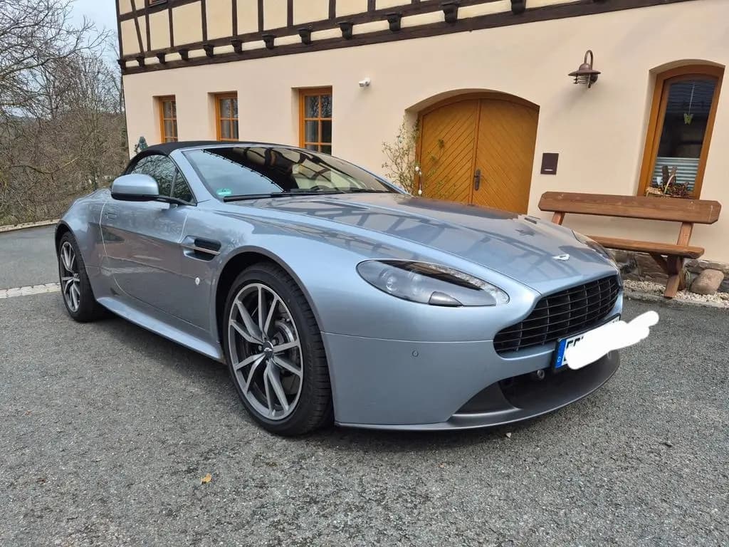 Main__Slider__Photo:Aston Martin V8 Vantage N430 09/2015-0