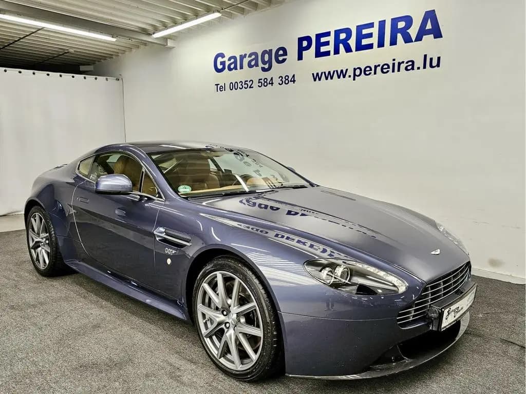 Main__Slider__Photo:Aston Martin V8 Vantage S CARBON EUROPA CUIR NAVI 11/2011-0