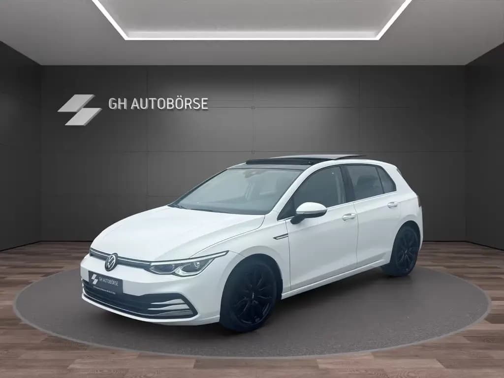 Main__Slider__Photo:Volkswagen Golf VIII Lim. Style 1ST Edi*PANO*SPUR*ACC*NAVI 01/2020-0