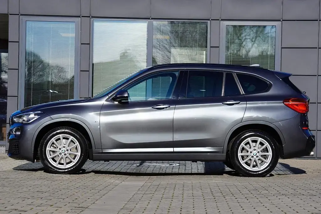 Main__Slider__Photo:BMW X1 sDrive 20 i M Sport MIT 2 JAHREN GARANTIE !! 05/2019-1