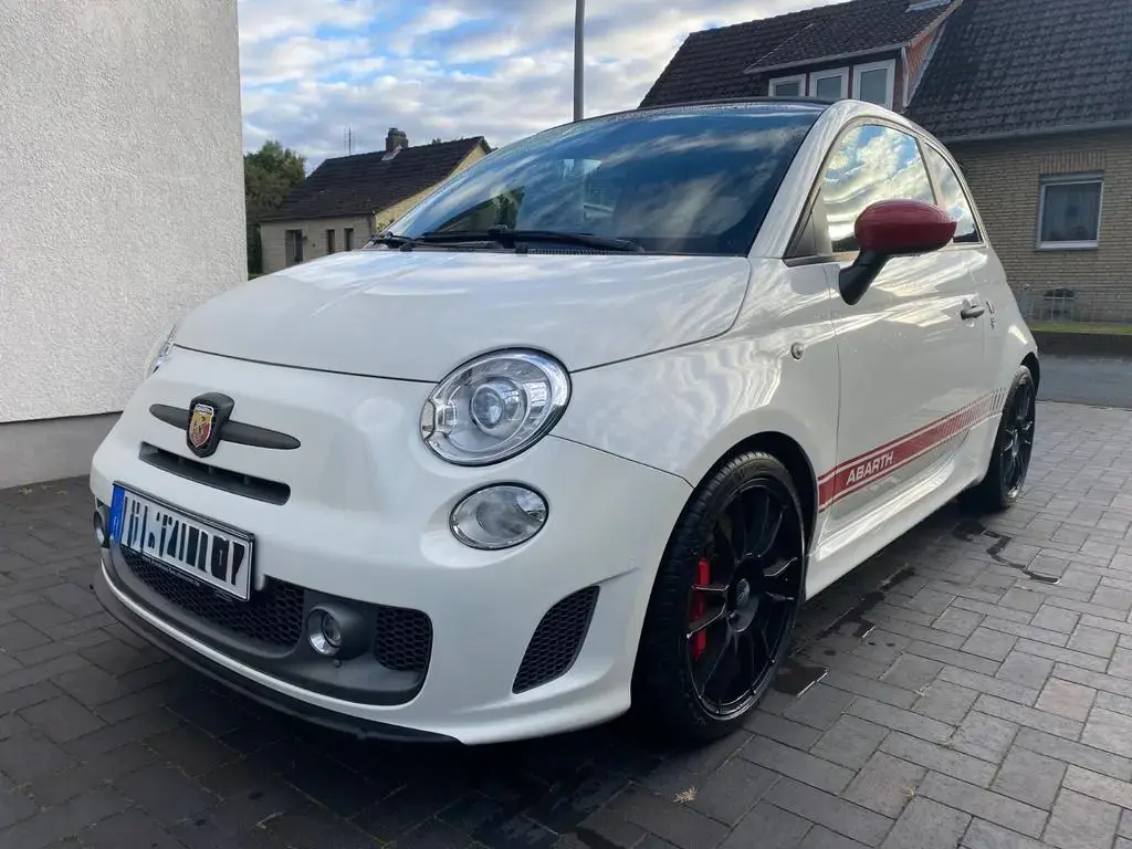Main__Slider__Photo:Abarth 595C 1.4 T-Jet 16V 595C Competizione Competi... 08/2016-1