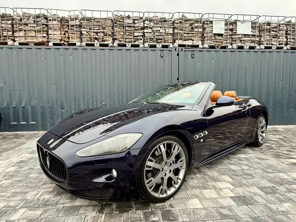 Main__Slider__Photo:Maserati GranCabrio 4.7 V8 Sport Automatik Exklusiv 10/2012-0
