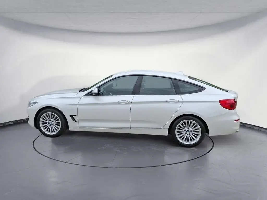 Main__Slider__Photo:BMW 3 Series 330i Gran Turismo xDrive Luxury Line Aut Stop&Go 01/2019-1