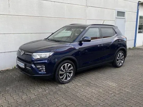 Main__Slider__Photo:Ssangyong Tivoli 1,5 T-GDI Turbo 2WD MT Onyx Nav Ledr Shz 11/2022-1