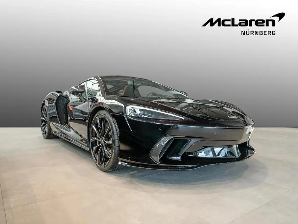 Main__Slider__Photo:McLaren GTS MSO | B&W | Pano | Carbon | Sports Exhaust 01/2026-0