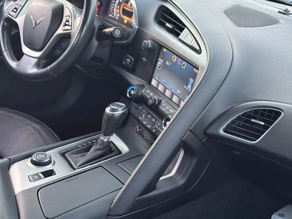 Main__Slider__Photo:Corvette C7 6.2 V8 AT8 Stingray Cabrio 2LT Stingray 2LT 06/2015-0
