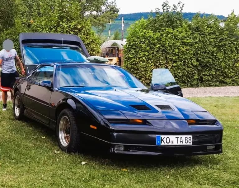 Main__Slider__Photo:Pontiac Trans Am GTA, 5.7 V8, T-Tops, VB 07/1988-0