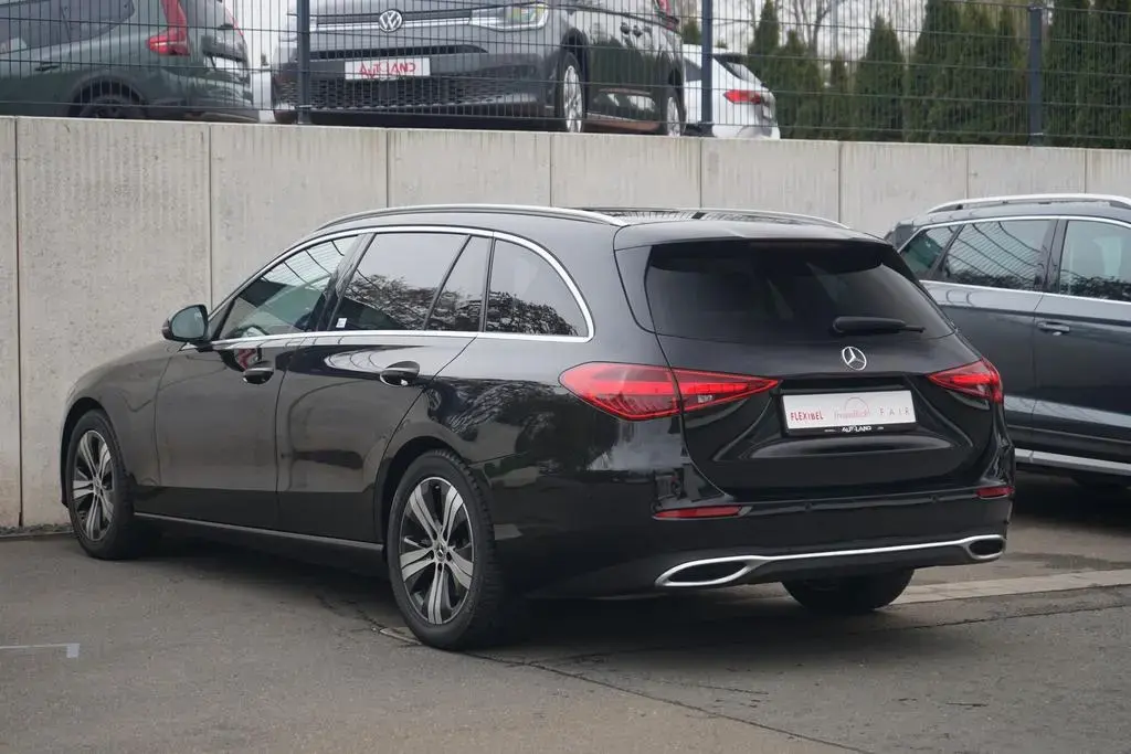 Main__Slider__Photo:Mercedes-Benz C-Class T-Modell LED Navi Sitzheizung Totwinkel AHK 04/2022-1
