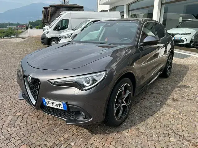 Main__Slider__Photo:Alfa Romeo Stelvio ROMEO Stelvio 2.2 Turbodiesel 210 CV AT8 Q4 05/2021-1