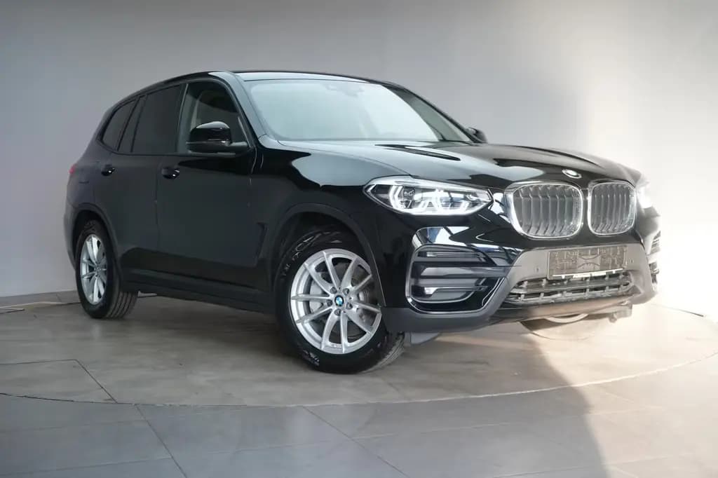 Main__Slider__Photo:BMW X3 xDrive30d Advantage Carplay/Temp/AHK/LED 06/2021-0