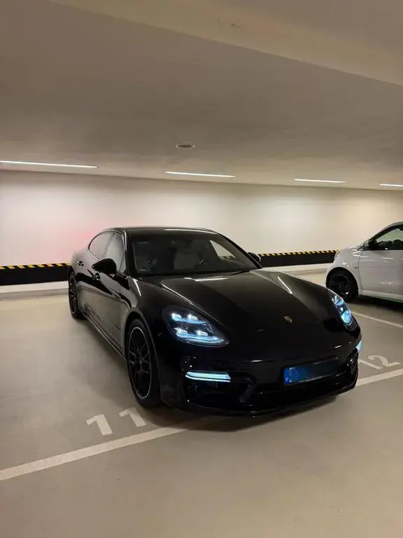 Main__Slider__Photo:Porsche Panamera 4S E-Hybrid Executive 12/2021-1