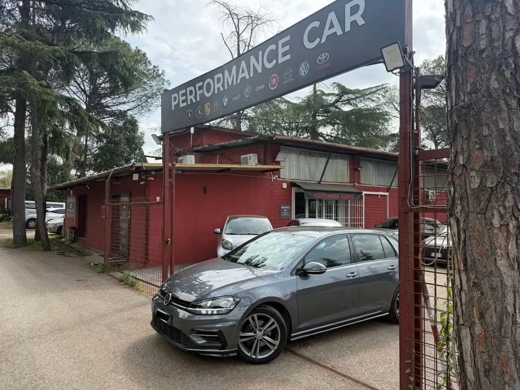 Main__Slider__Photo:Volkswagen Golf 1.5 TSI ACT DSG 5p. Executive R- 06/2020-0