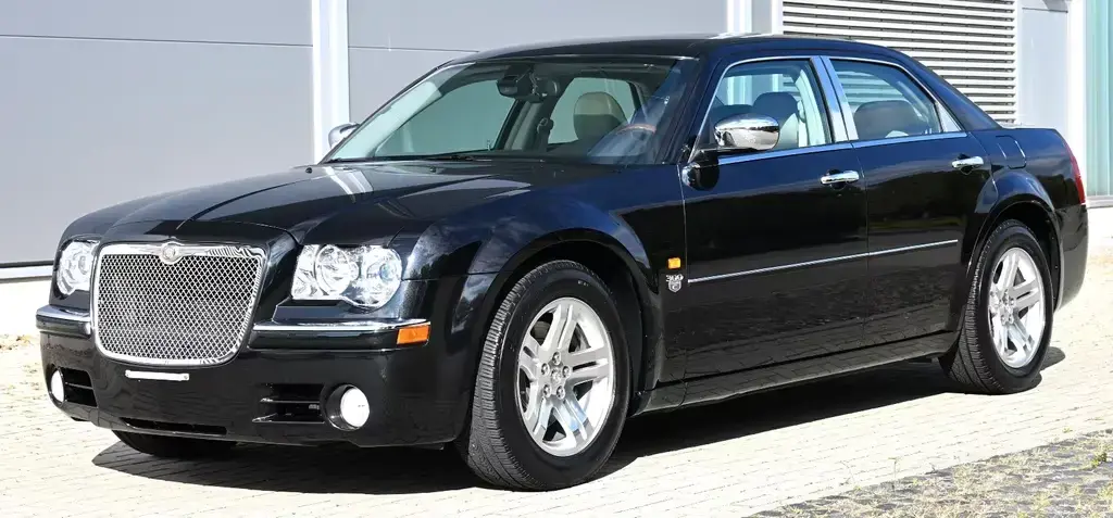 Main__Slider__Photo:Chrysler 300C 5.7 V8 07/2007-1