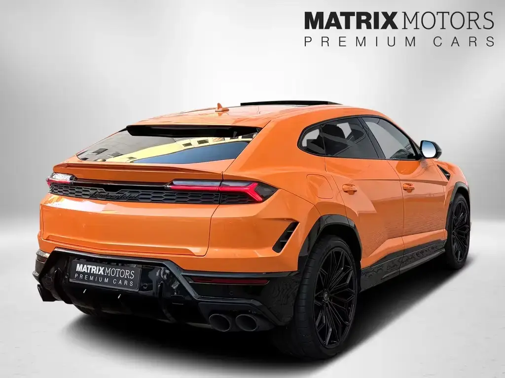 Main__Slider__Photo:Lamborghini Urus SE Carbon TV Bang&Olufsen 23" Massage 03/2026-1