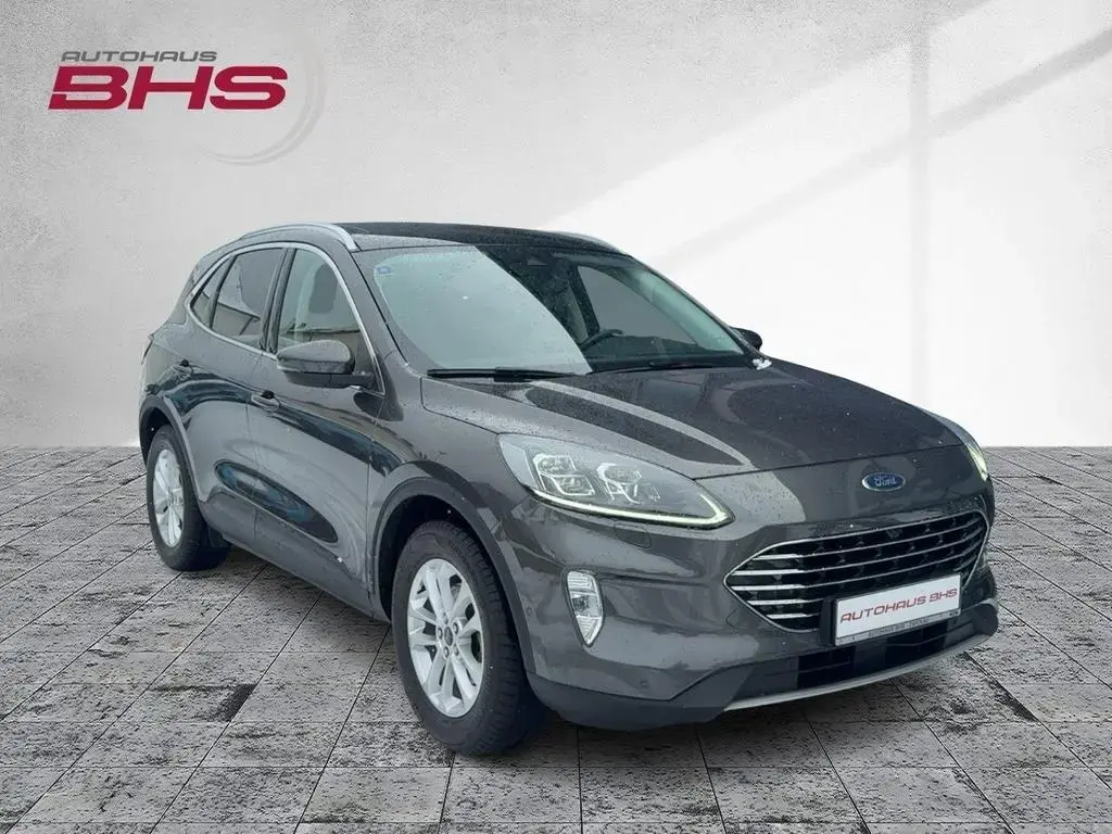 Main__Slider__Photo:Ford Kuga Titanium X 09/2020-1