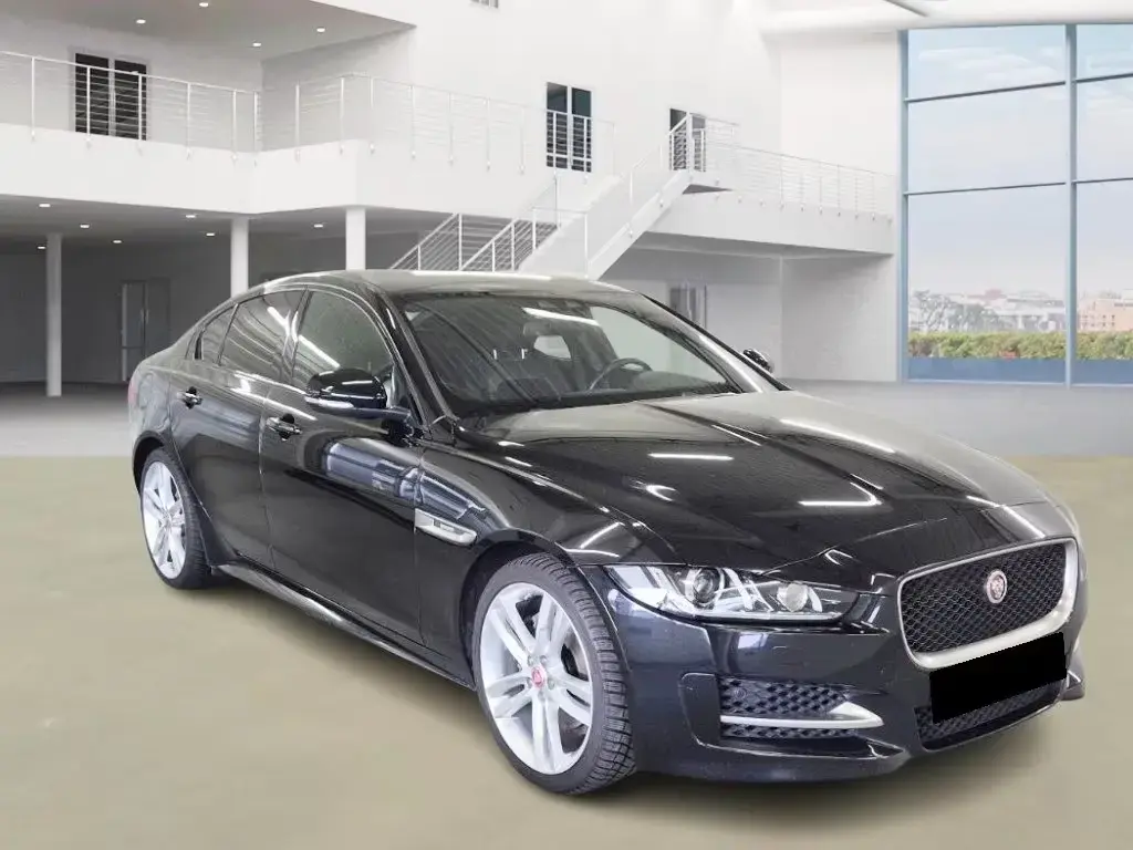 Main__Slider__Photo:Jaguar XE 2.0D R-DYNAMIC Sport*NAVI*LED*ACC*1.HAND* 10/2018-1