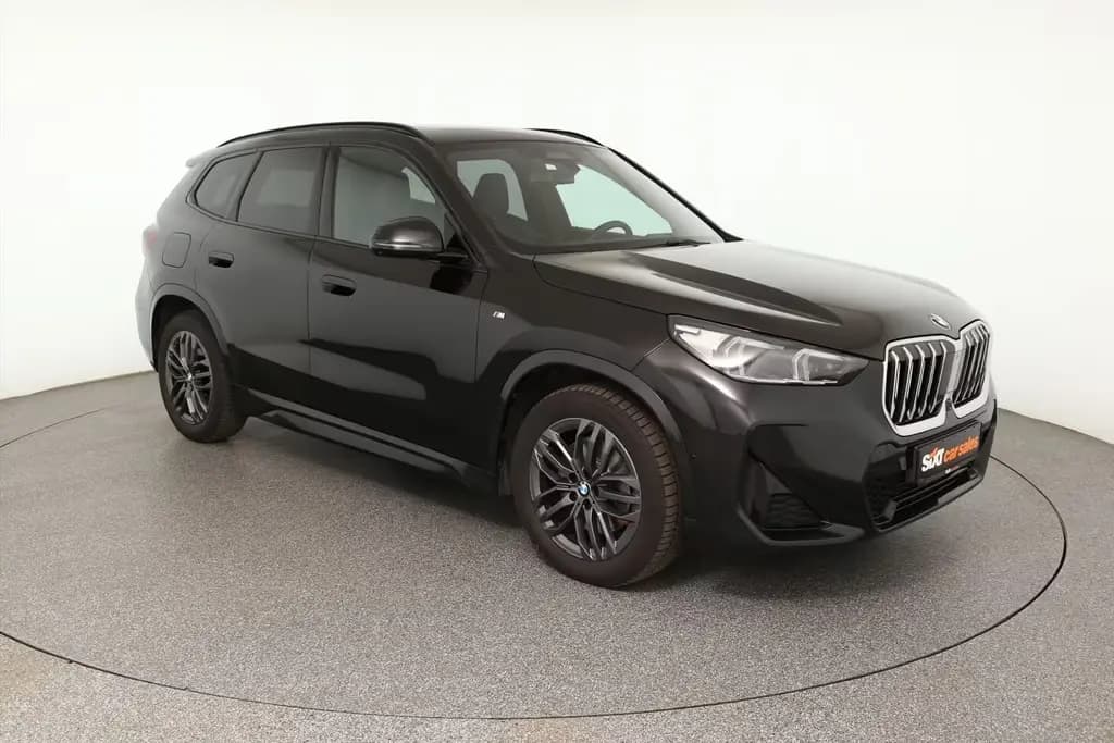 Main__Slider__Photo:BMW X1 xDrive23d M Sport|HUD|PANO|ACC|el.Ledersitze 05/2023-0