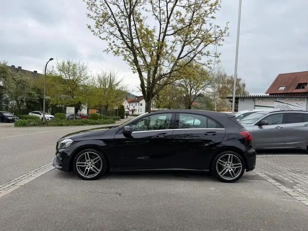 Main__Slider__Photo:Mercedes-Benz A-Class 220 A 220 4Matic (176.047) 03/2016-1