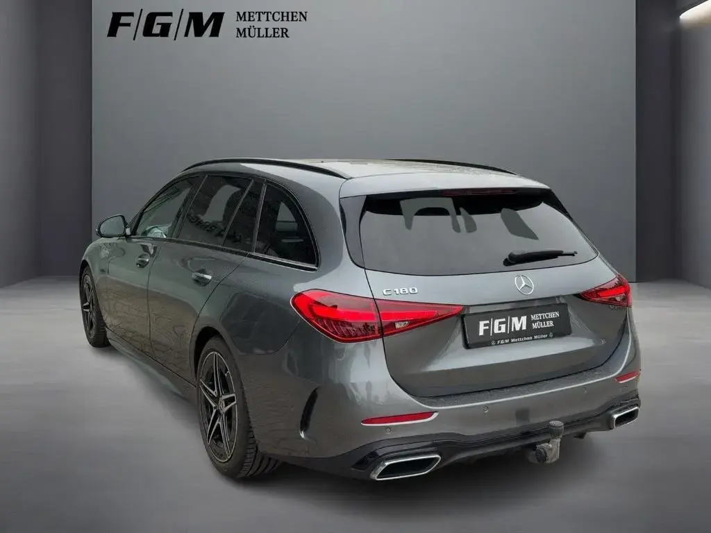 Main__Slider__Photo:Mercedes-Benz C-Class 180 T AMG/PanoD/R-Kam/LED/Night/AHK/el.Heckkla 12/2022-1