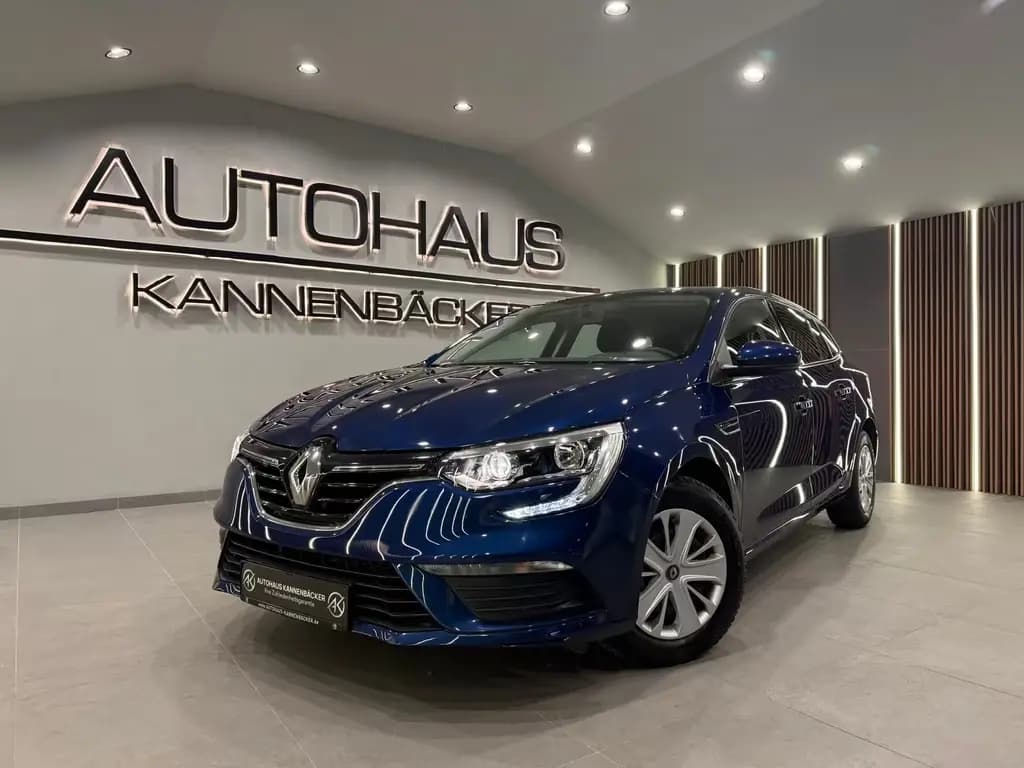Main__Slider__Photo:Renault Megane IV Grandtour Life 11/2019-0