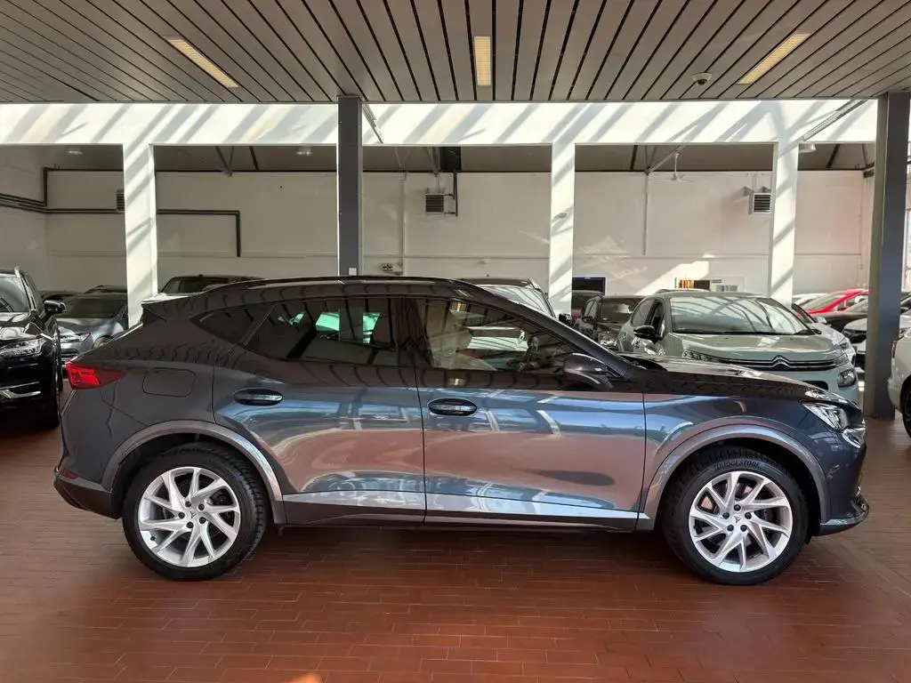 Main__Slider__Photo:Cupra Formentor VZ 1,4 e-Hybrid-Garantie-Automatik-Nav 03/2023-1