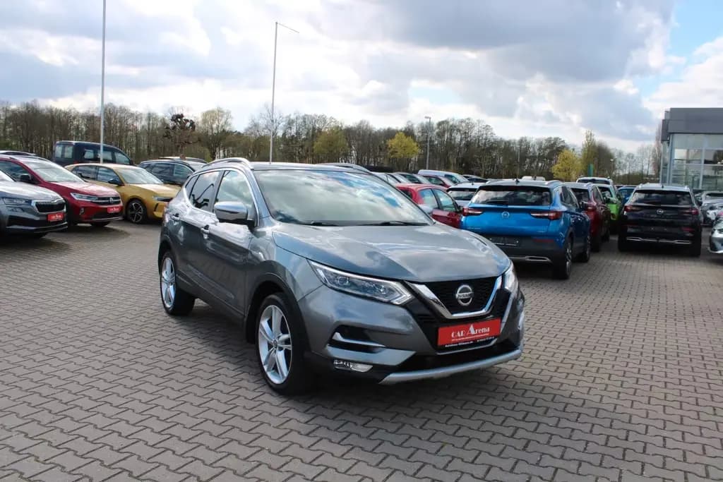Main__Slider__Photo:Nissan Qashqai 1.3 *LED*PANO*NAVI*SHZ* 10/2019-0