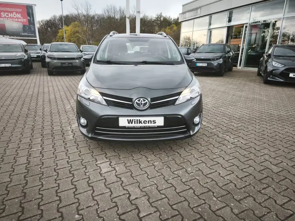 Main__Slider__Photo:Toyota Verso Life 05/2014-1
