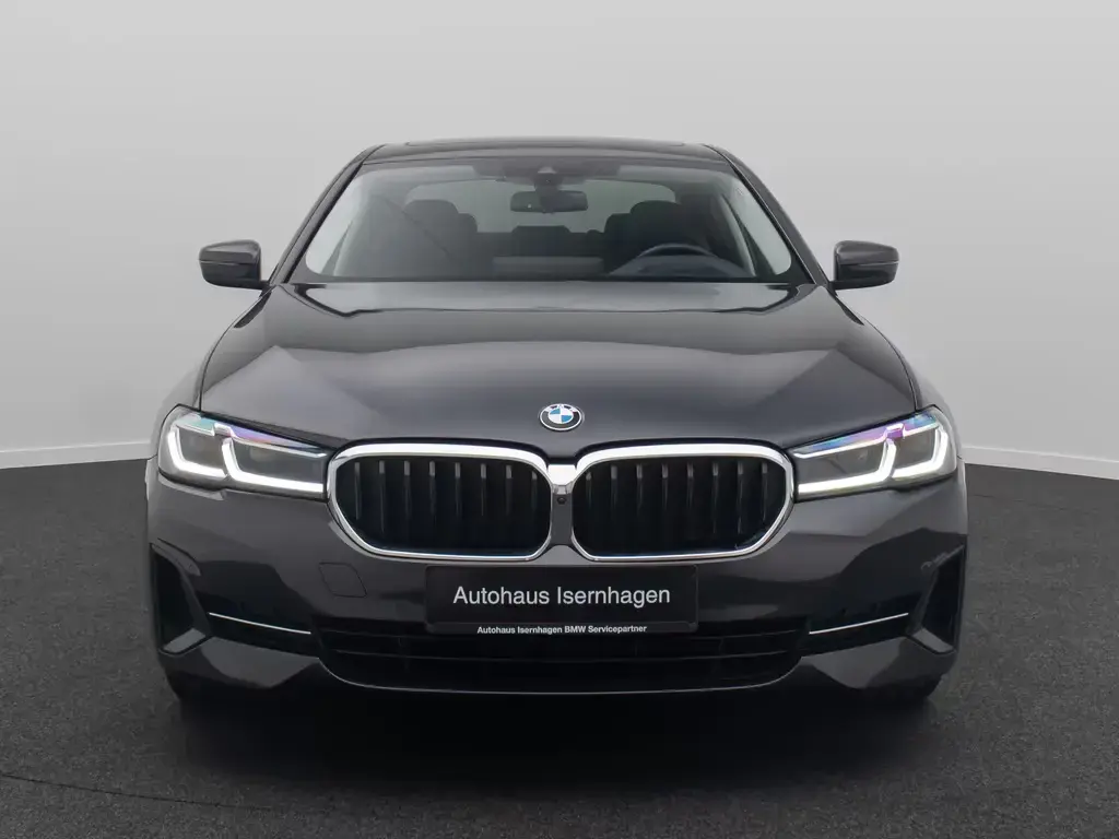 Main__Slider__Photo:BMW 5 Series 530d xD 360°Glasdach Laser HUD DAB HiFi SoftCl 04/2021-1