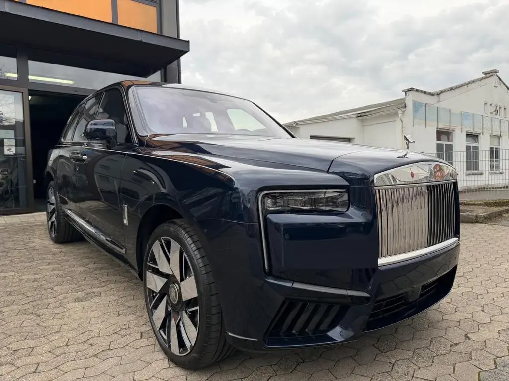 Main__Slider__Photo:Rolls-Royce SERIES II|CULLINAN PACK|SHOOTING STAR|MULTIMEDIA null-1