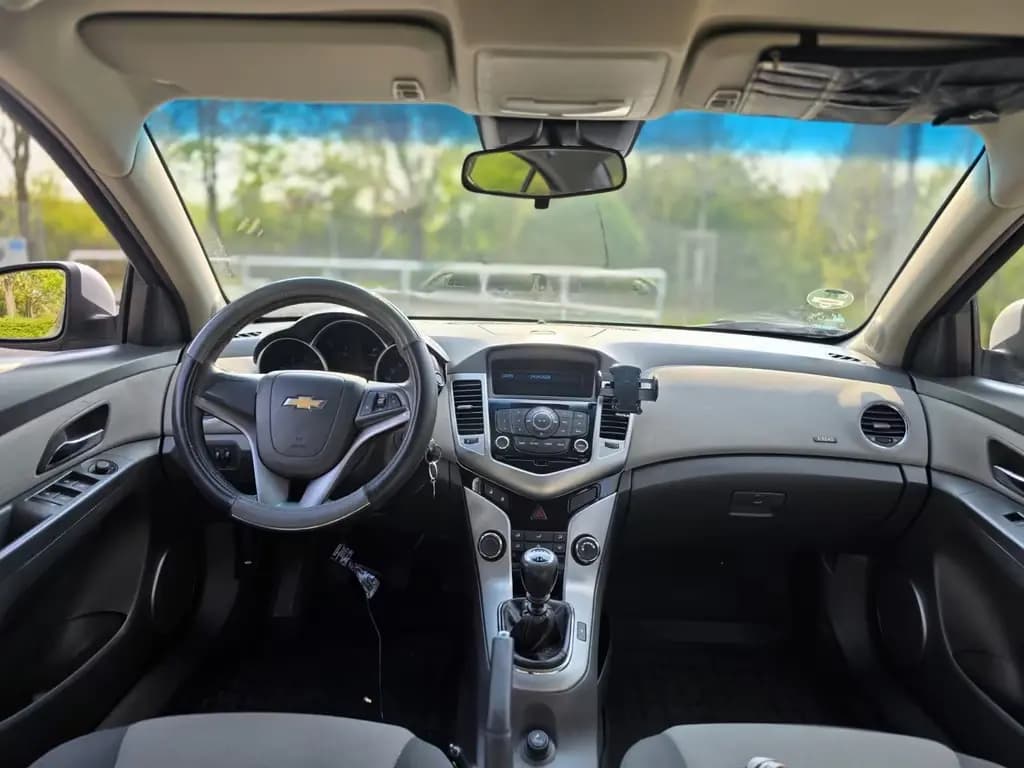 Main__Slider__Photo:Chevrolet Cruze 1.6 LS Benziner LS 11/2010-0