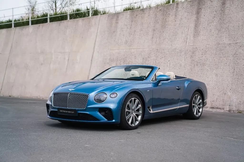 Main__Slider__Photo:Bentley Continental GTC 06/2021-0