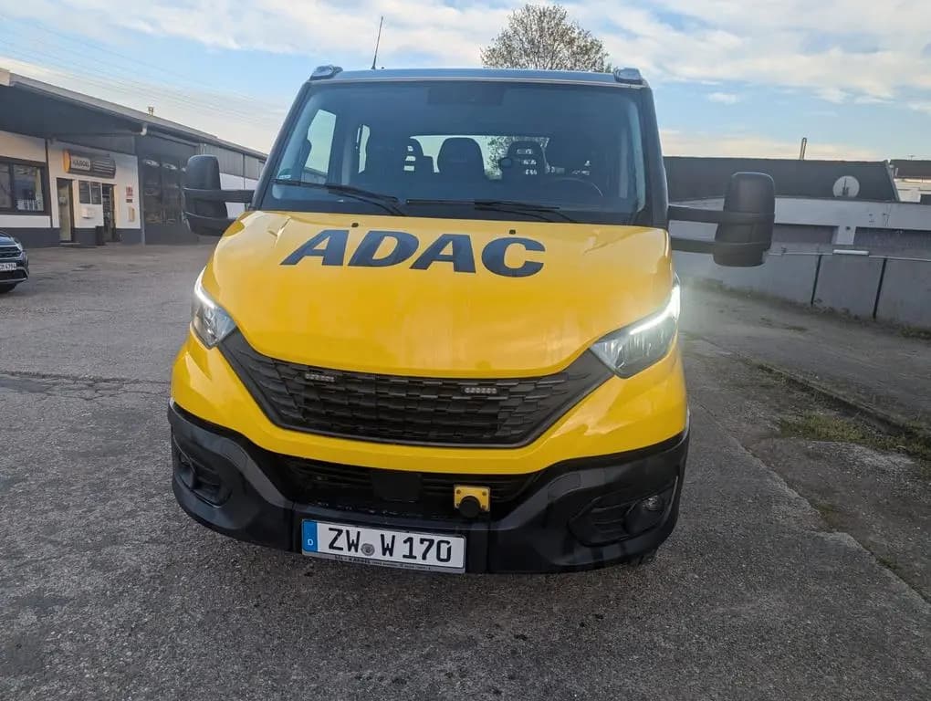Main__Slider__Photo:Iveco Daily Fahrgestell DOKA Abschleppwagen 05/2020-0