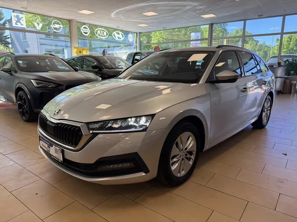 Main__Slider__Photo:Skoda Octavia Ambition*AHK*LED*CarPlay*Tempo*Keyless 03/2023-0