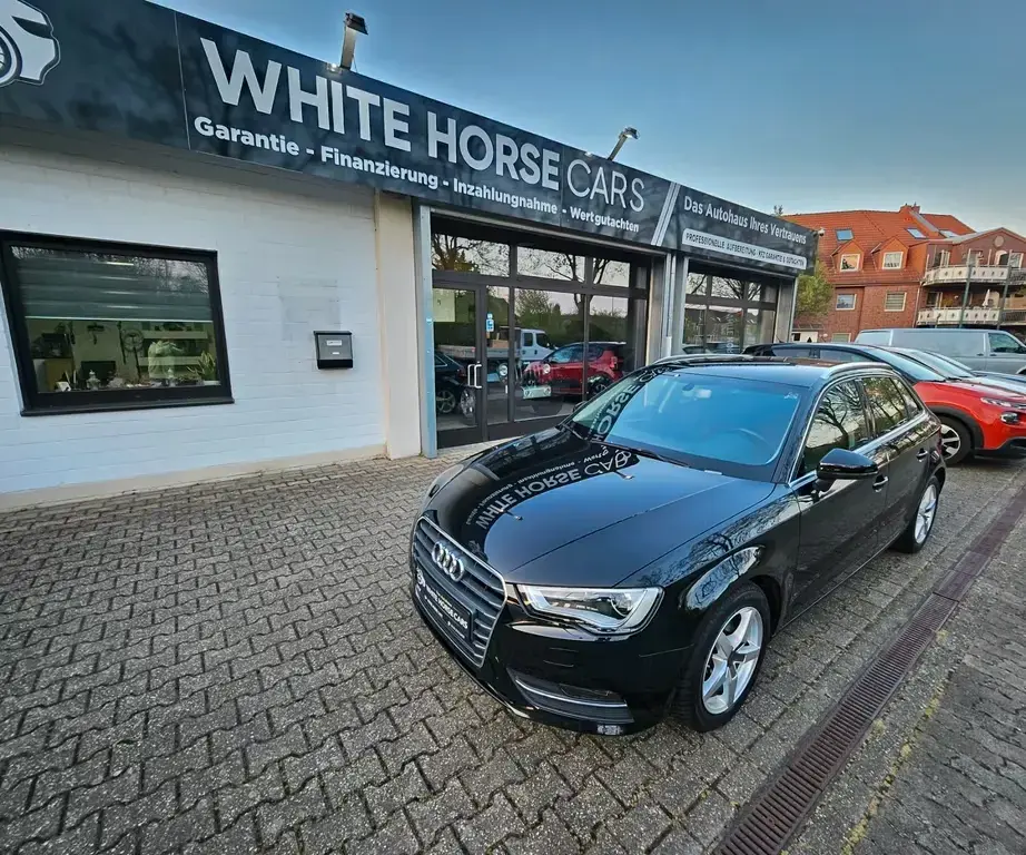 Main__Slider__Photo:Audi A3 Sportback ULTRA BiXENON AUTOMATIK LED 1.HAND 01/2016-1