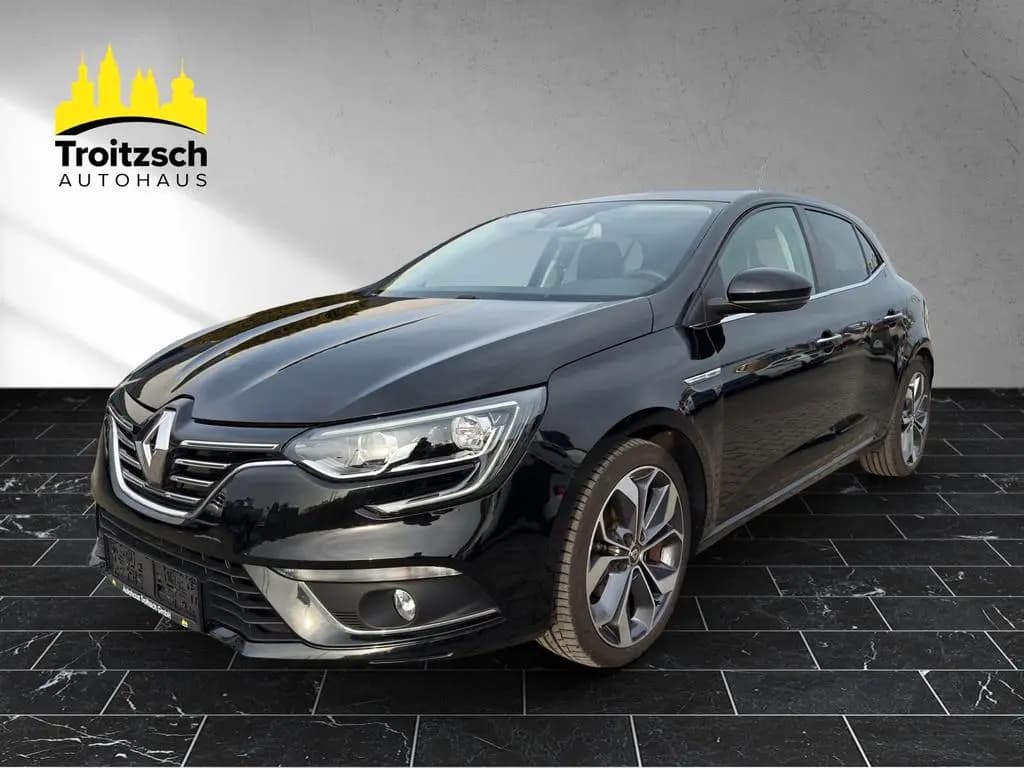Main__Slider__Photo:Renault Megane IV Lim. 5-trg. BOSE-Edition / 2.Hand 06/2018-0