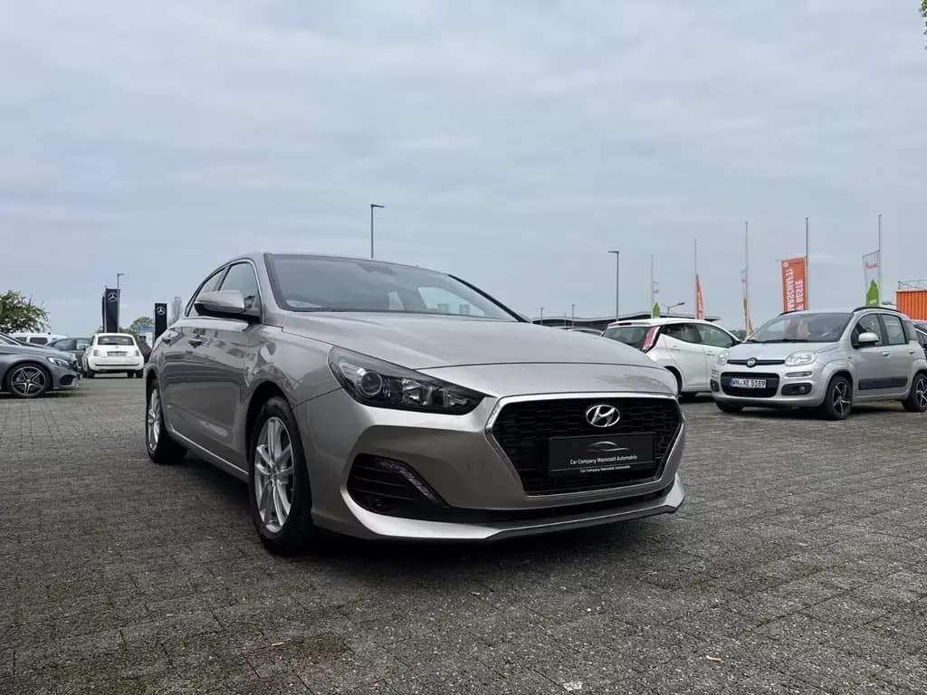 Main__Slider__Photo:Hyundai i30 Fastback Style 03/2019-0