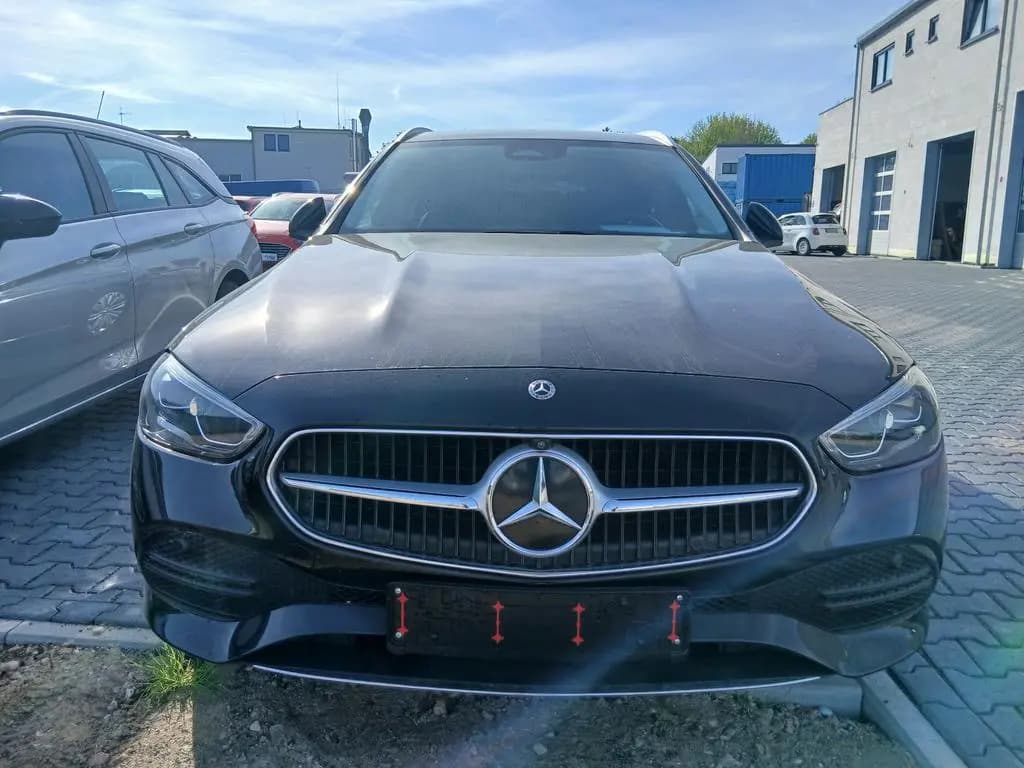 Main__Slider__Photo:Mercedes-Benz C-Class 200 C T-Modell Hybrid, AHK 04/2023-0